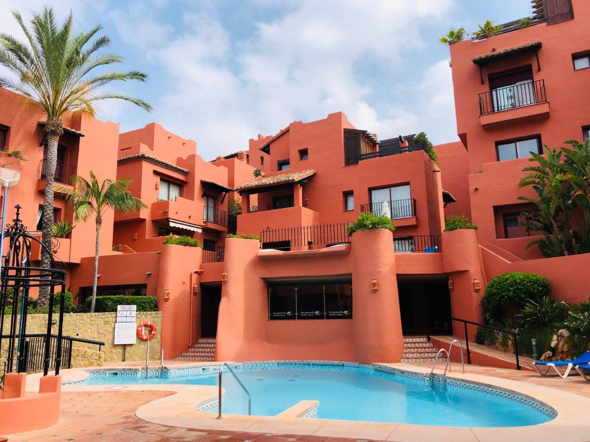 Two-Room Apartment In Elviria Near The Beach With Parking Marbella Exterior foto